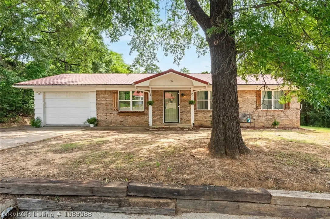 102 Lee Street, Poteau, OK 74953 - #1