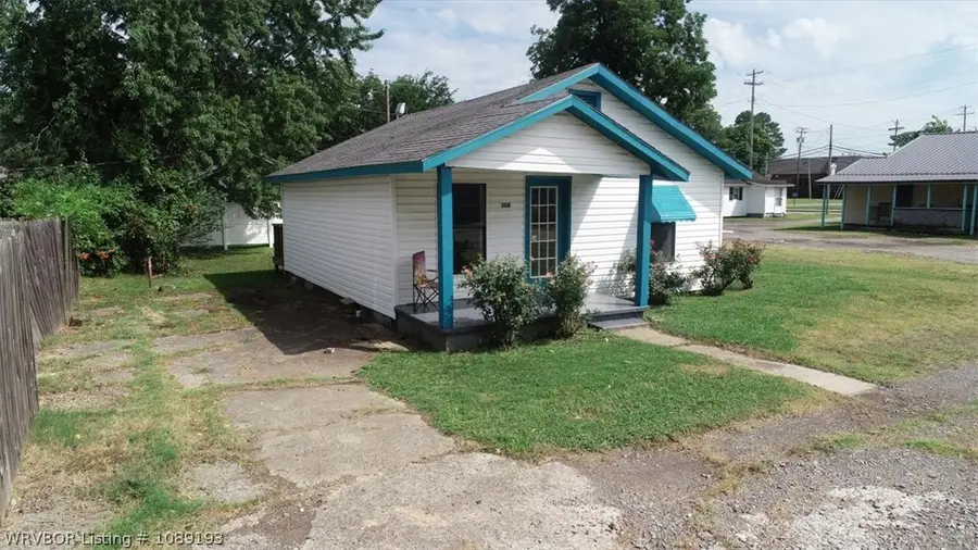 308 Peters Street, Poteau, OK 74953 - #3
