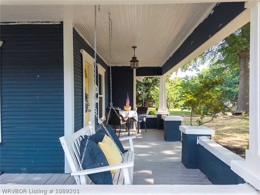 422 N 15th Street, Van Buren, AR 72956 - #3