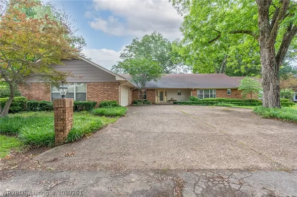 605 N 7th Street, Paris, AR 72855