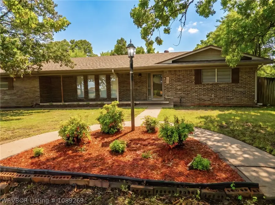 112 Oak Street, Arkoma, OK 74901 - #3