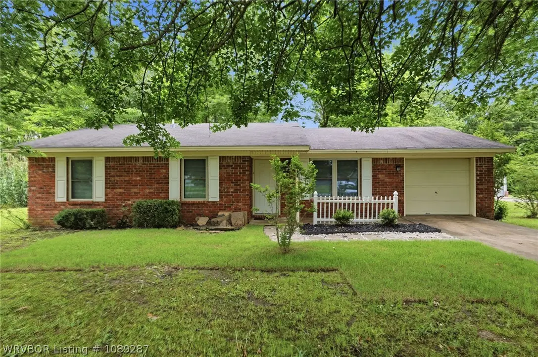 832 N Apple Street, Greenwood, AR 72936 - #1