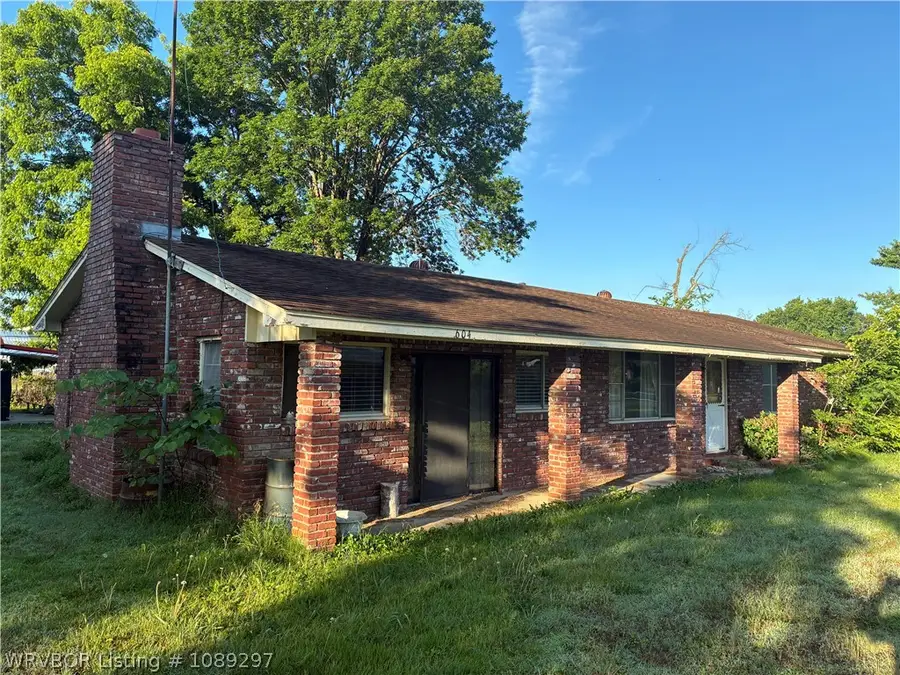 604 Del Norte Avenue, Wister, OK 74966 - #2