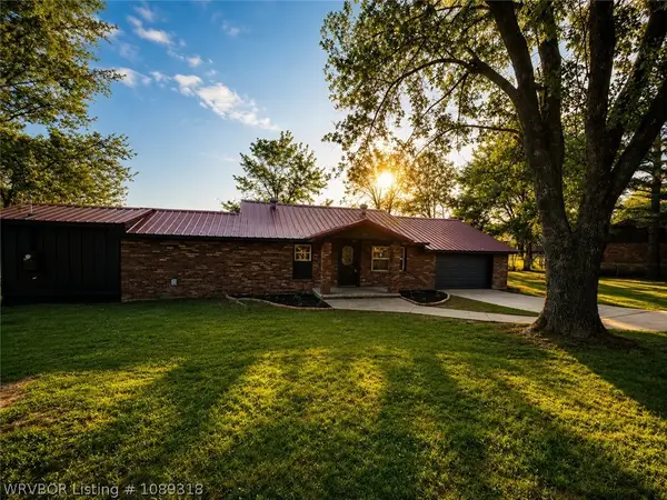 101 Lafayette Street, Roland, OK 74954
