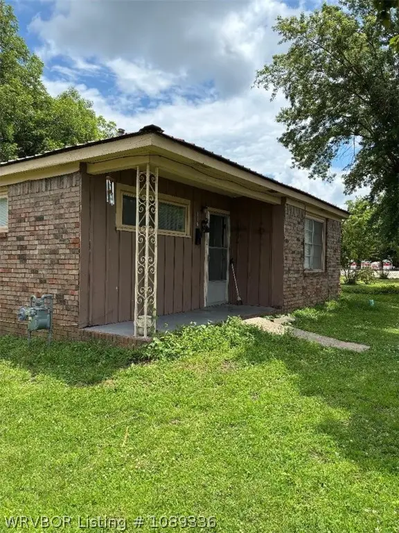 116 S Alaska Avenue, Spiro, OK 74959 - #2