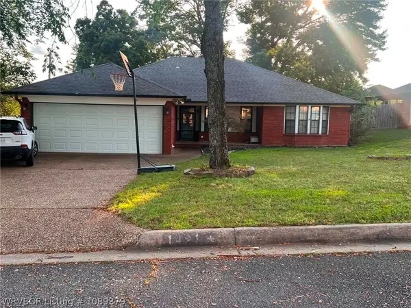 1421 Briarwood Drive, Alma, AR 72921