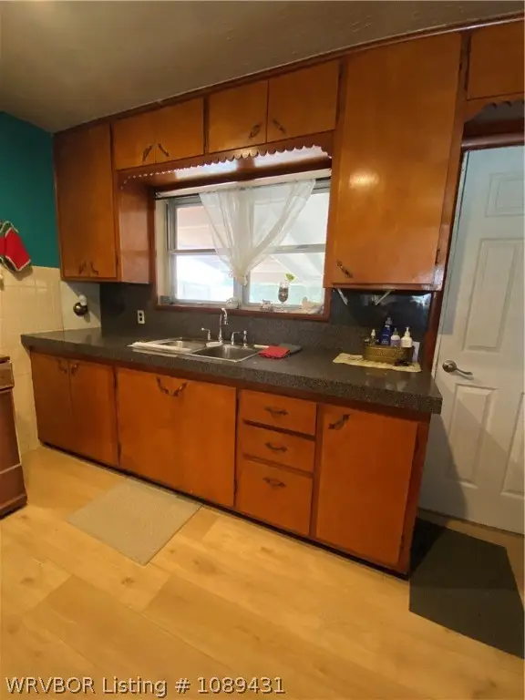 2377 E Emma Avenue, Springdale, AR 72764 - #2