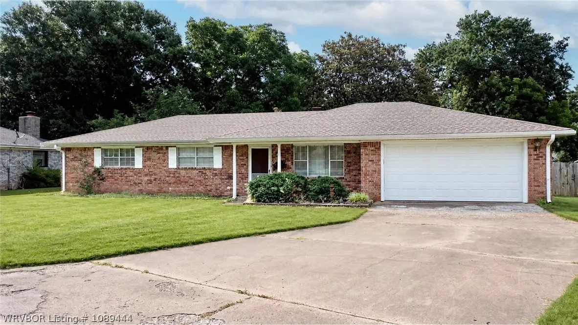 1706 Edmondson Drive, Sallisaw, OK 74955 - #1