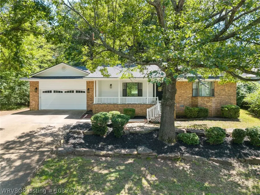 605 Azure Hills Drive, Van Buren, AR 72956 - #2