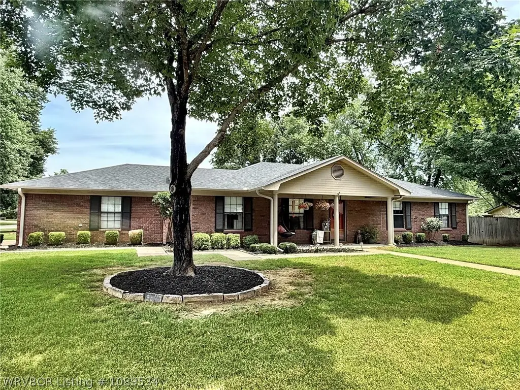 911 E Hazel Street, Sallisaw, OK 74955 - #1