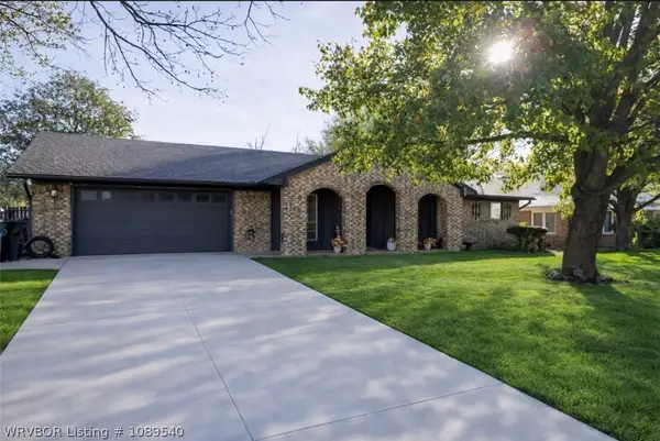 301 S Fryar Drive, Sallisaw, OK 74955
