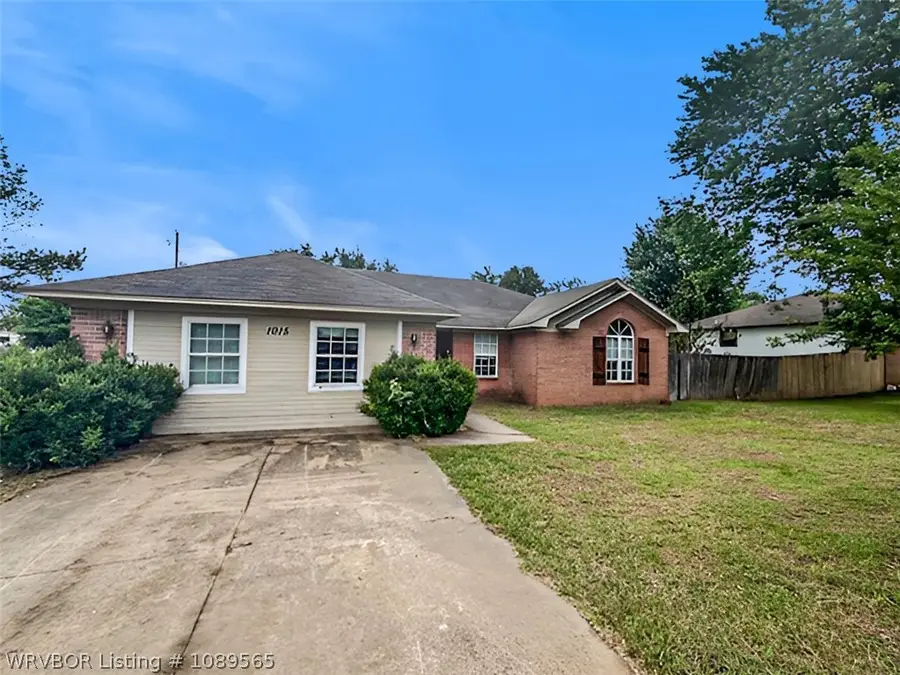 1015 N Daisy Street, Greenwood, AR 72936 - #2