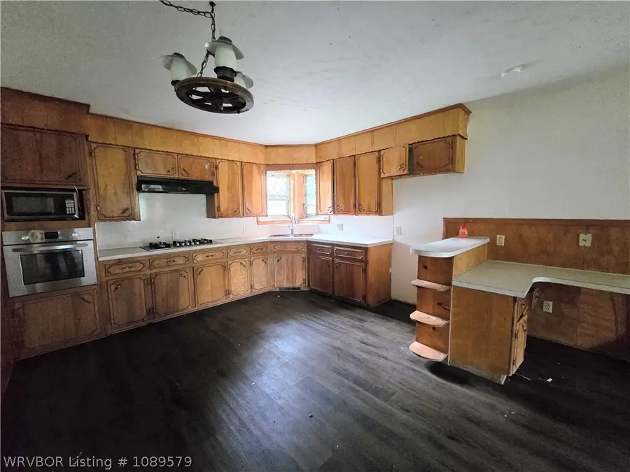404 7th Street, Charleston, AR 72933 - #3