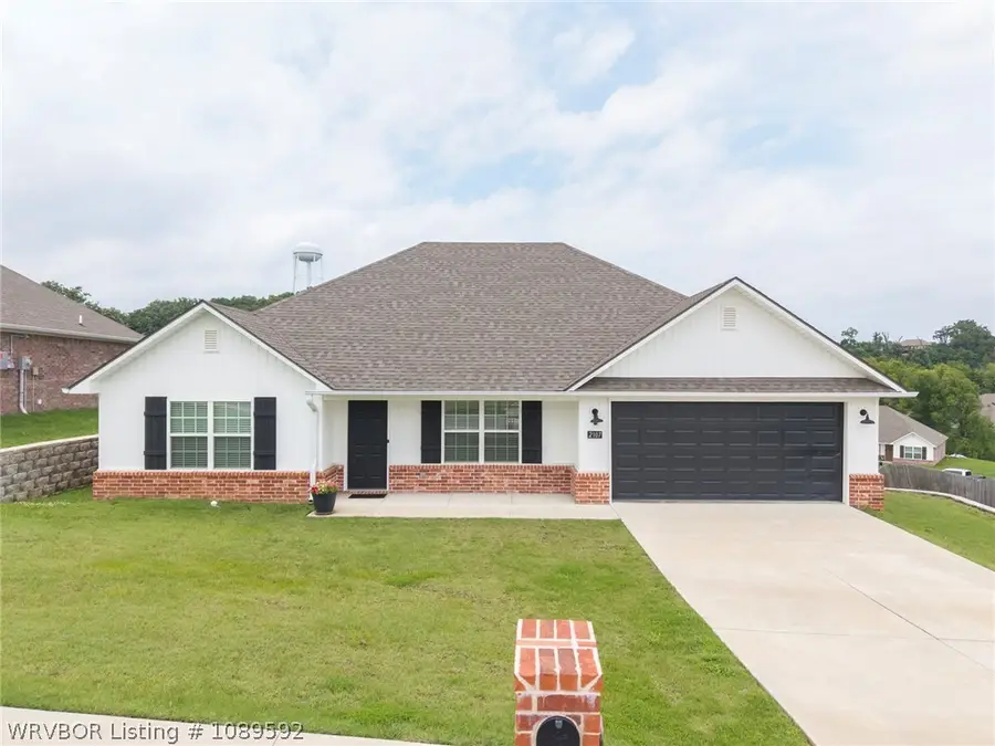 2107 Lisa Lane, Van Buren, AR 72956 - #2