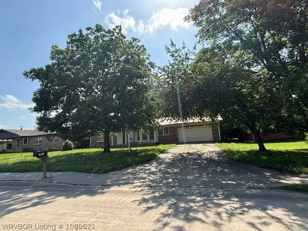 7222 Jenny Lind Road, Fort Smith, AR 72908