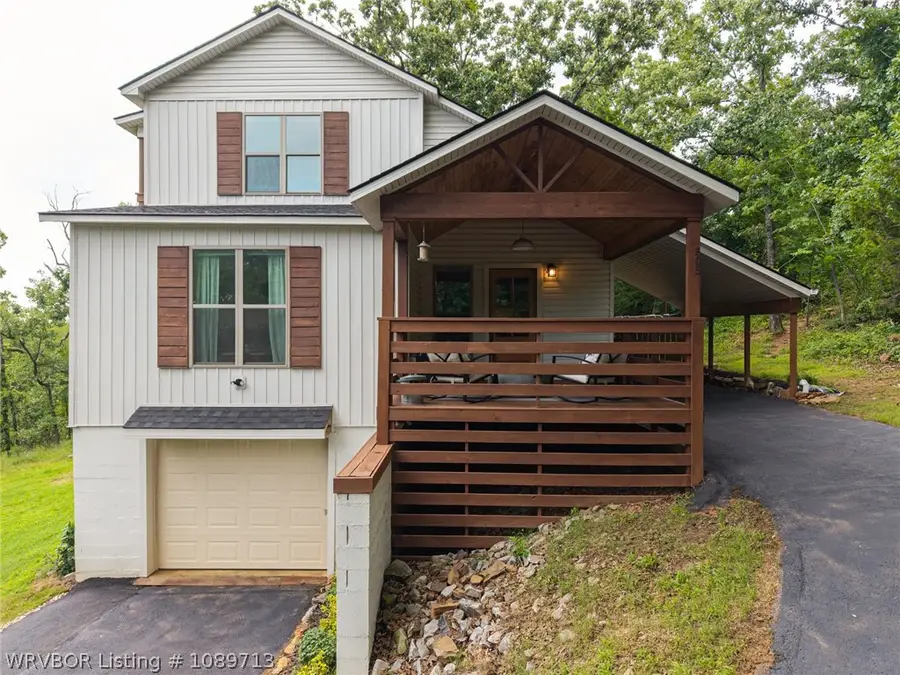 805 N 17th Street, Van Buren, AR 72947 - #2