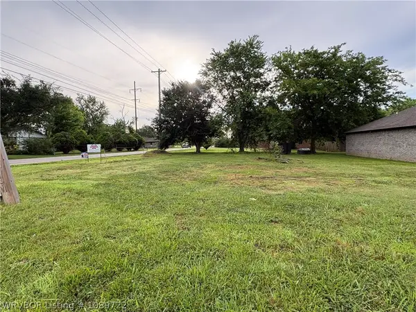 NA N Dogwood, Sallisaw, OK 74962