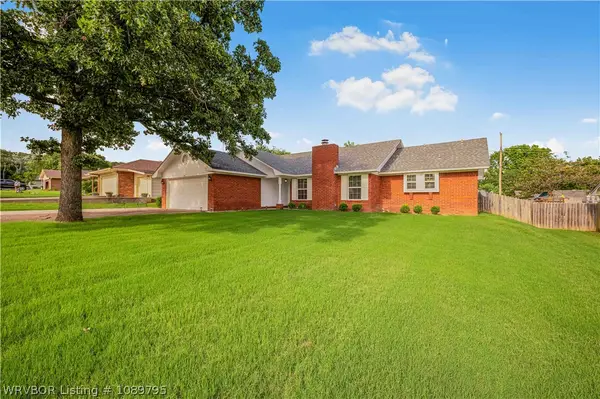 1410 Briarwood Drive, Alma, AR 72921