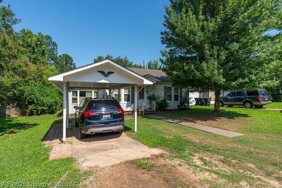 220 N 43rd Street, Fort Smith, AR 72903 - #3