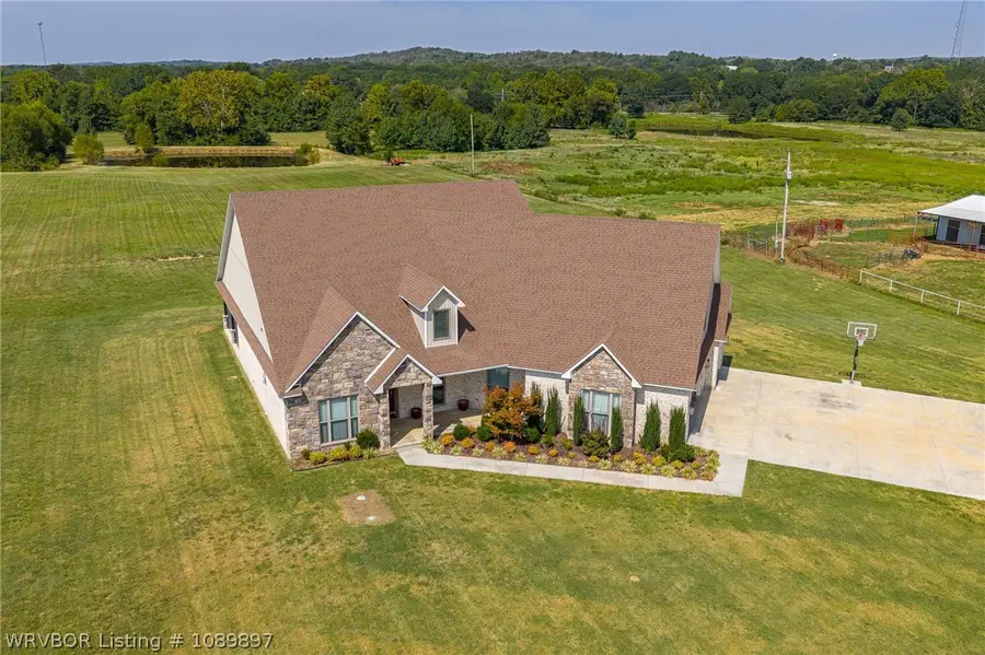 909 S Coker Street, Greenwood, AR 72936 - #2
