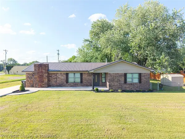 105 Faye Avenue, Pocola, OK 74902