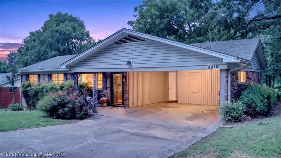 2810 S 32nd Street, Fort Smith, AR 72903 - #2