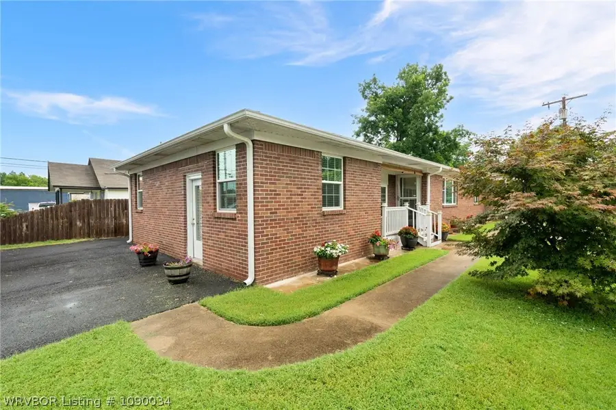 624 Locke Street, Alma, AR 72921 - #3