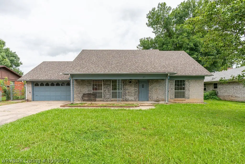 4211 Royal Oak Drive, Fort Smith, AR 72904 - #1