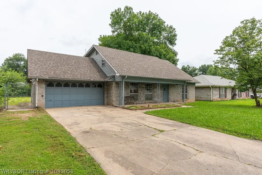 4211 Royal Oak Drive, Fort Smith, AR 72904 - #2