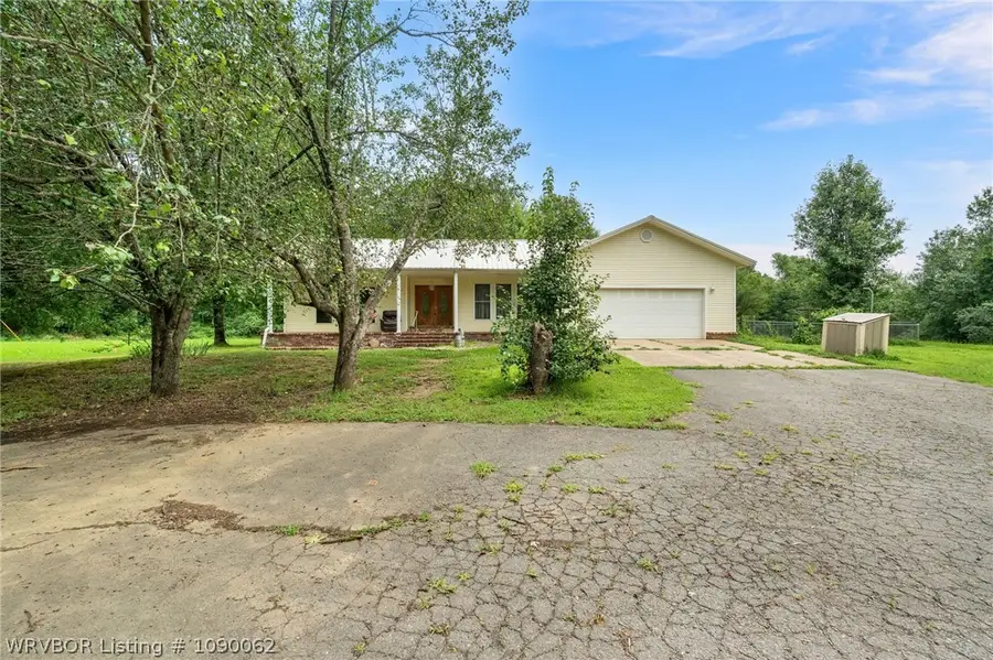 1310 N Harmony Road, Clarksville, AR 72830 - #2