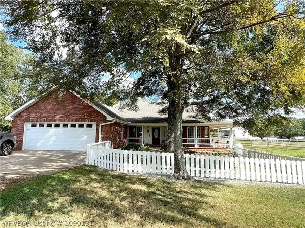 465787 E 1082 Road, Sallisaw, OK 74955