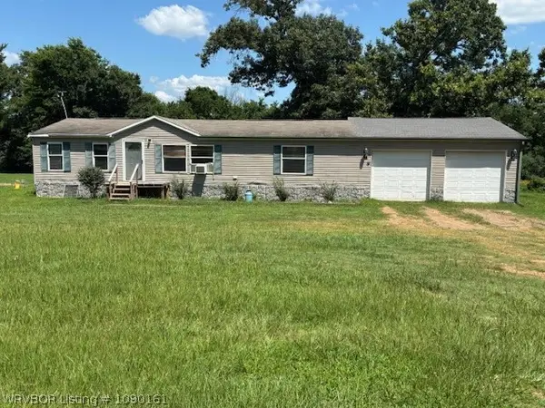 8832 Equestrian Drive, Cedarville, AR 72932