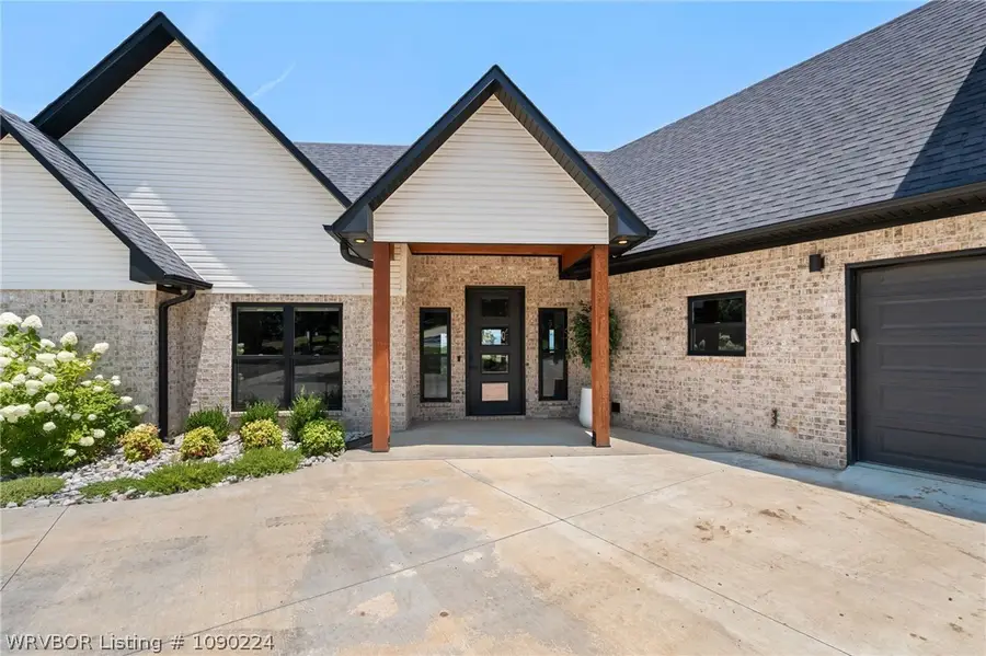 110 Eagle Court, Poteau, OK 74953 - #2