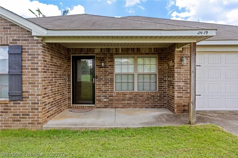 2419 Crestview Lane, Barling, AR 72923 - #2