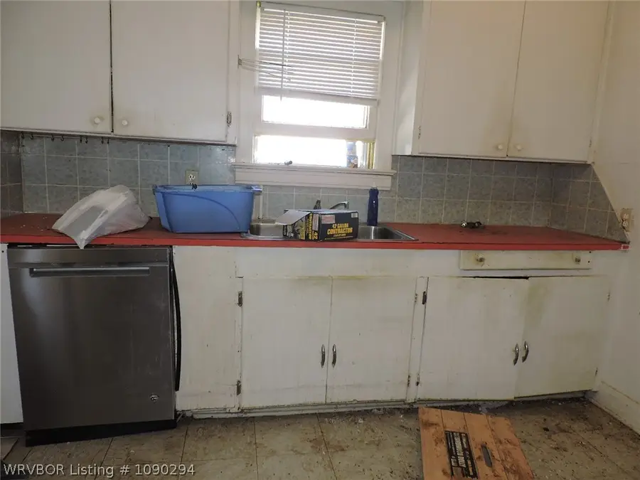 535 N 39th Street, Fort Smith, AR 72903 - #3