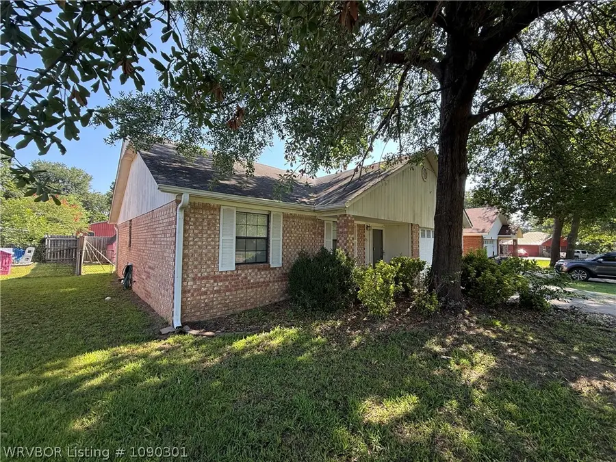 305 Adirondack Loop, Roland, OK 74954 - #2