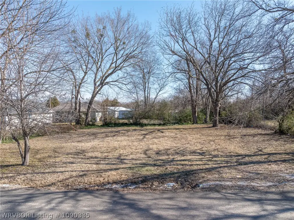 904 S Locust, Sallisaw, OK 74995 - #1