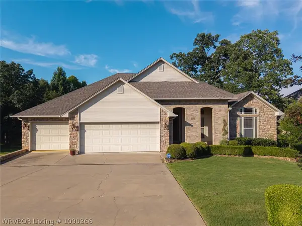 2710 Parkway Lane, Van Buren, AR 72956
