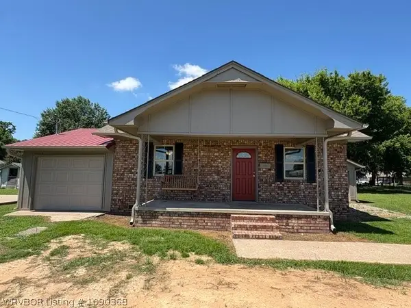 212 NW 2nd Street, Spiro, OK 74959