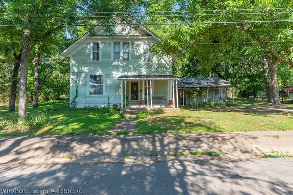 401 N Brown Street, Clarksville, AR 72830