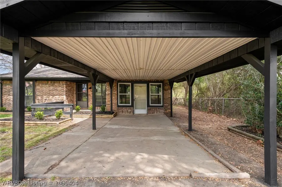 9506 Berry Lane, Hackett, AR 72937 - #3