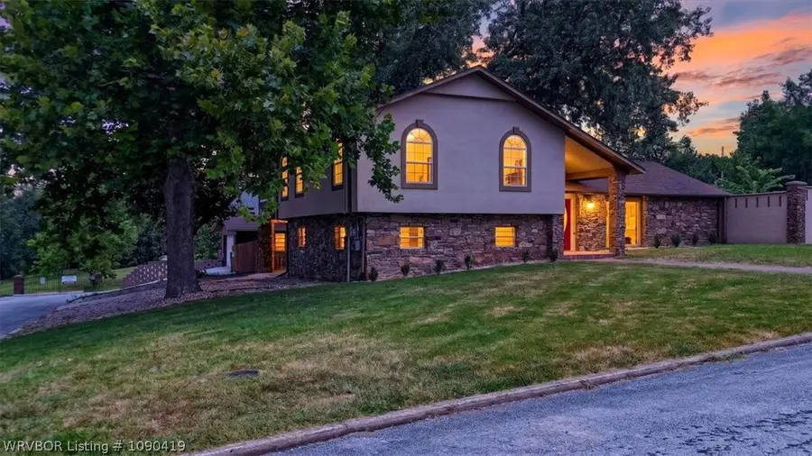 1402 NW 11th Street, Bentonville, AR 72712 - #2