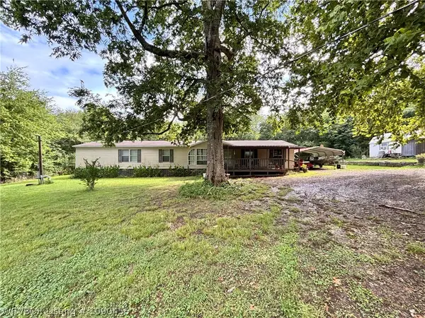 4908 Slaytonville Road, Hackett, AR 72937