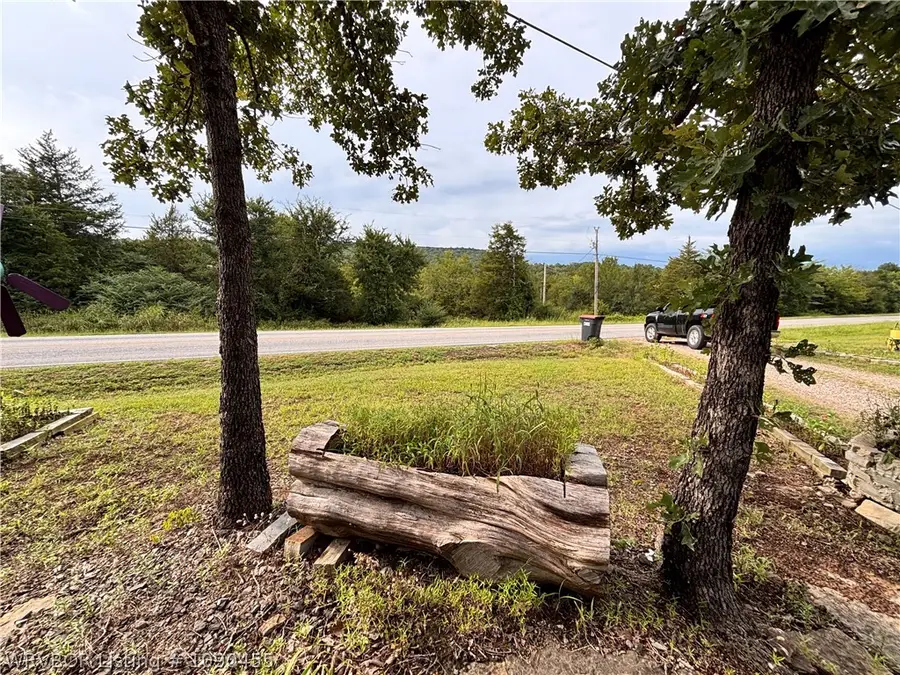 4908 Slaytonville Road, Hackett, AR 72937 - #3