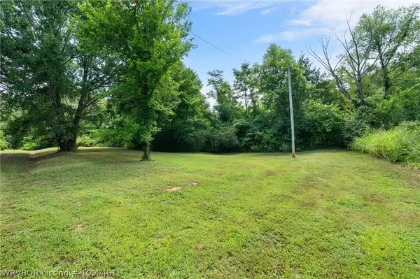 1824 N Washington Street, Alma, AR 72921