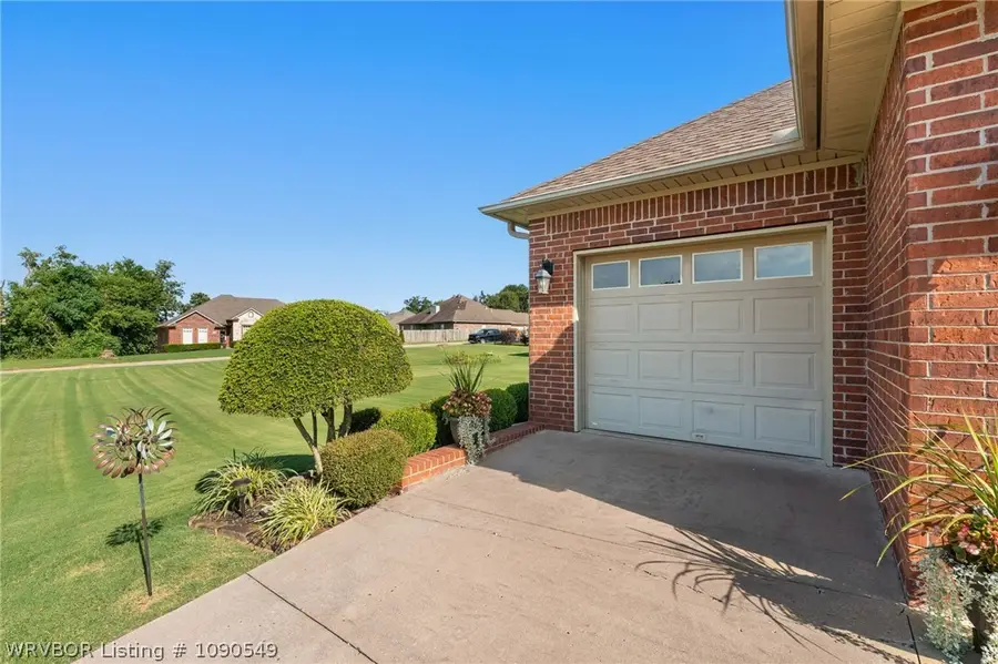 2202 Beaver Drive, Van Buren, AR 72956 - #3
