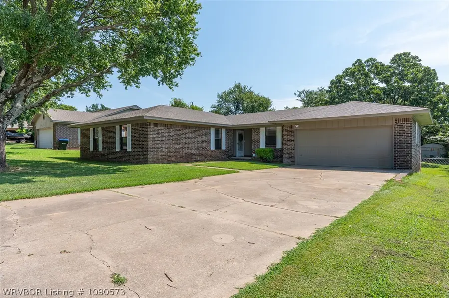 1304 Kingswood Street, Alma, AR 72921 - #3