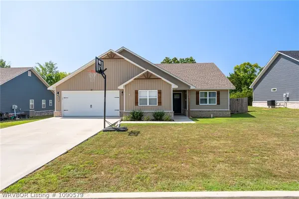 102 Willowbrook Way, Poteau, OK 74953