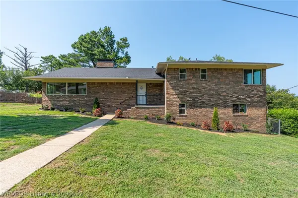 1803 Parkview Drive, Van Buren, AR 72956
