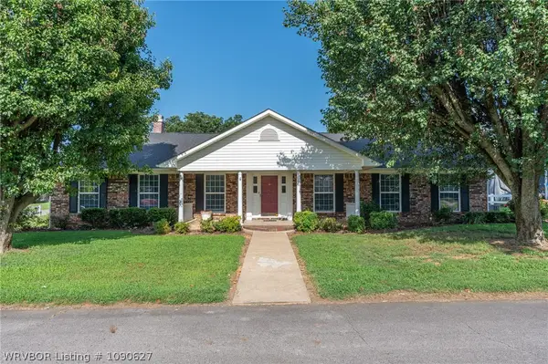 1201 N 4th Street, Paris, AR 72855